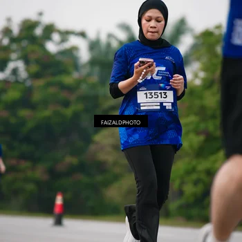 Runner Photo 7416746