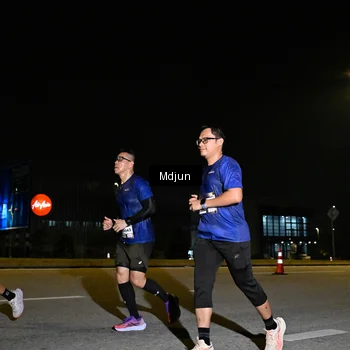 Runner Photo 7416805