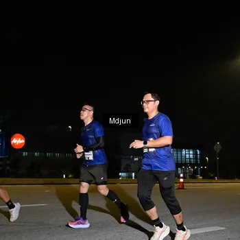 Runner Photo 7416807
