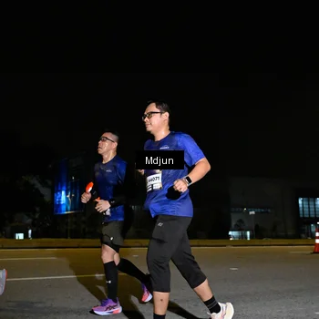Runner Photo 7416810