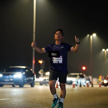 Runner Photo 7416840