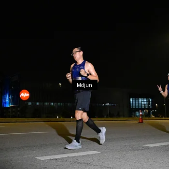 Runner Photo 7416845