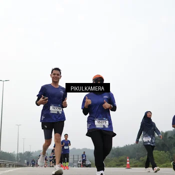 Runner Photo 7416860