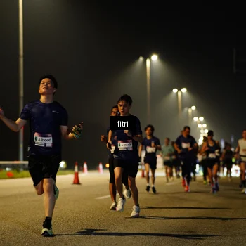 Runner Photo 7416876
