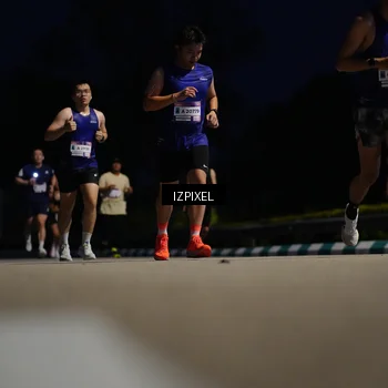 Runner Photo 7416879