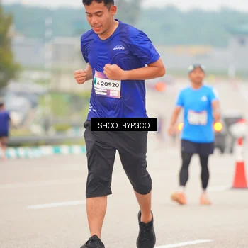 Runner Photo 7416890