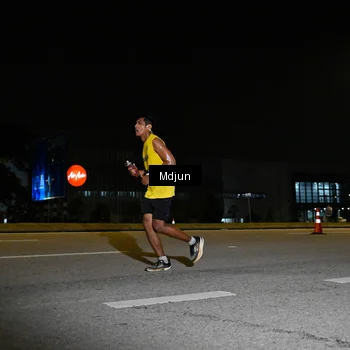 Runner Photo 7416891
