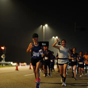 Runner Photo 7416898
