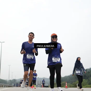 Runner Photo 7416909
