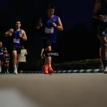 Runner Photo 7416942