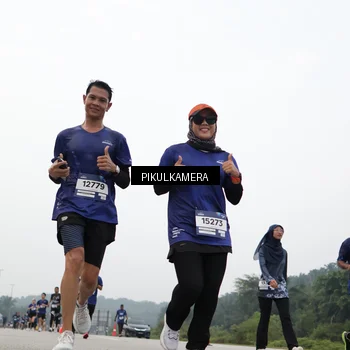 Runner Photo 7416945