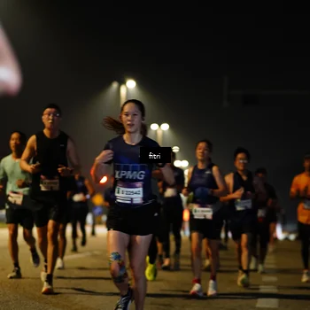 Runner Photo 7416949