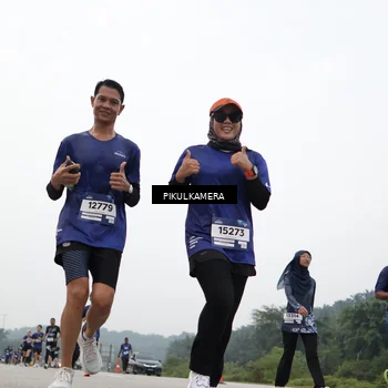 Runner Photo 7416968