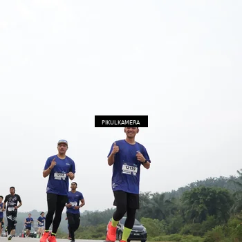 Runner Photo 7416970