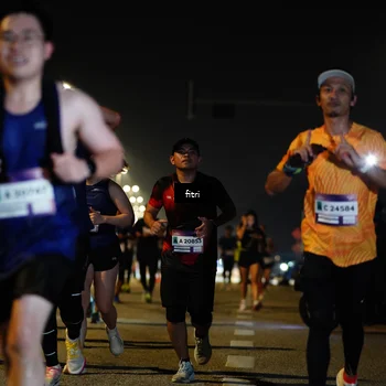 Runner Photo 7416972