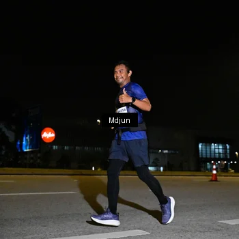 Runner Photo 7416991