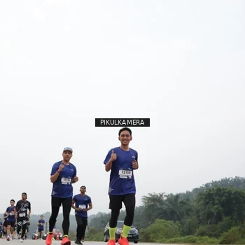 Runner Photo 7416992