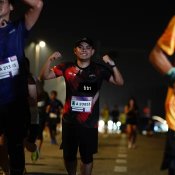 Runner Photo 7416996