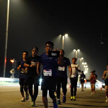 Runner Photo 7417005