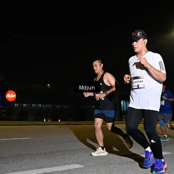 Runner Photo 7417008
