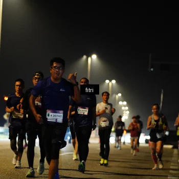 Runner Photo 7417016