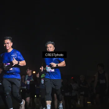 Runner Photo 7417018