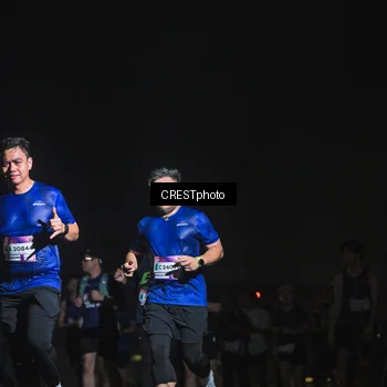 Runner Photo 7417020