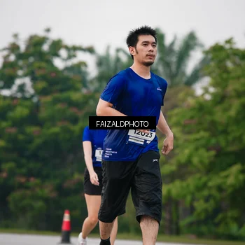 Runner Photo 7417068