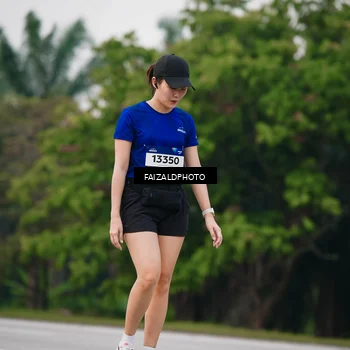 Runner Photo 7417070