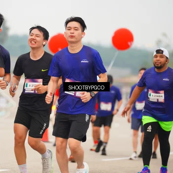 Runner Photo 7417078