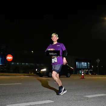 Runner Photo 7417083
