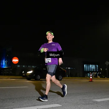 Runner Photo 7417086