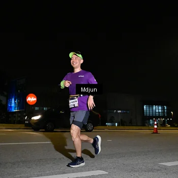 Runner Photo 7417094