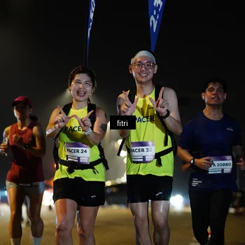Runner Photo 7417101