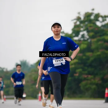 Runner Photo 7417120