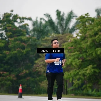 Runner Photo 7417123