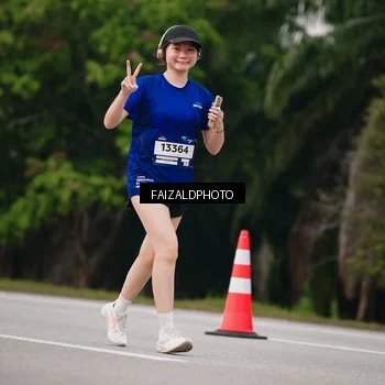 Runner Photo 7417171