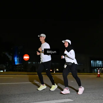 Runner Photo 7417175