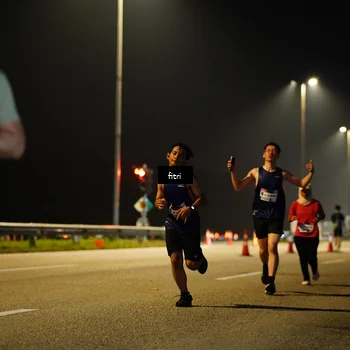 Runner Photo 7417185