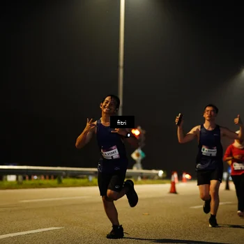 Runner Photo 7417199