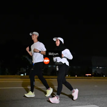Runner Photo 7417204