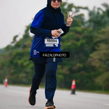 Runner Photo 7417209