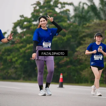 Runner Photo 7417210