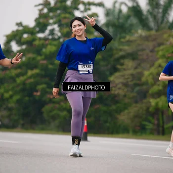 Runner Photo 7417211