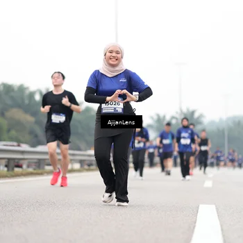 Runner Photo 7417235
