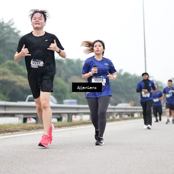 Runner Photo 7417236