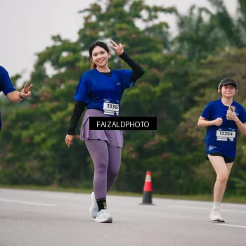 Runner Photo 7417241