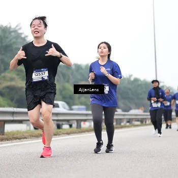 Runner Photo 7417254
