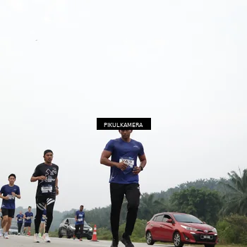 Runner Photo 7417257