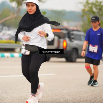 Runner Photo 7417276